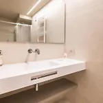 Aima Boutique Costa Volpino