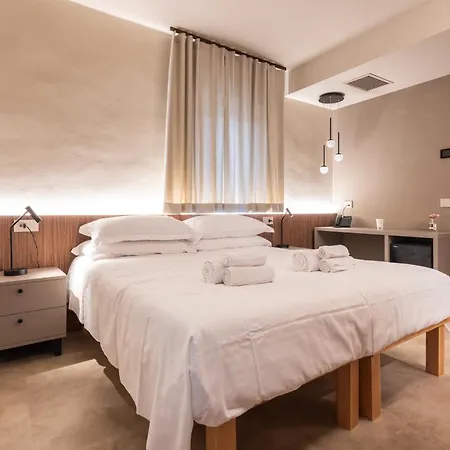 Aima Boutique Costa Volpino